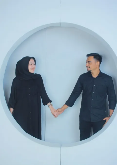 Foto sampul undangan Iqrar & Vini