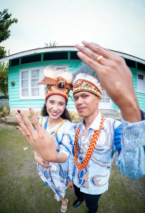 Foto sampul undangan Rhesthy & Yudhy