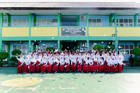 Foto sampul undangan Sditalmadinah