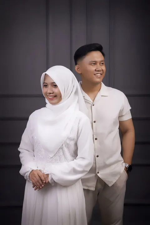 Foto sampul undangan Andre & Dina