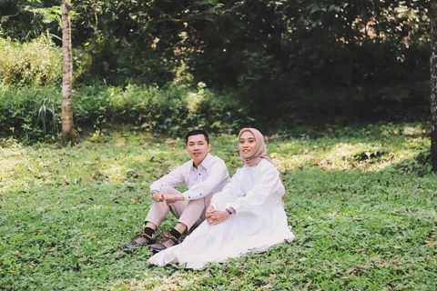 Foto sampul undangan Erlin & Yana