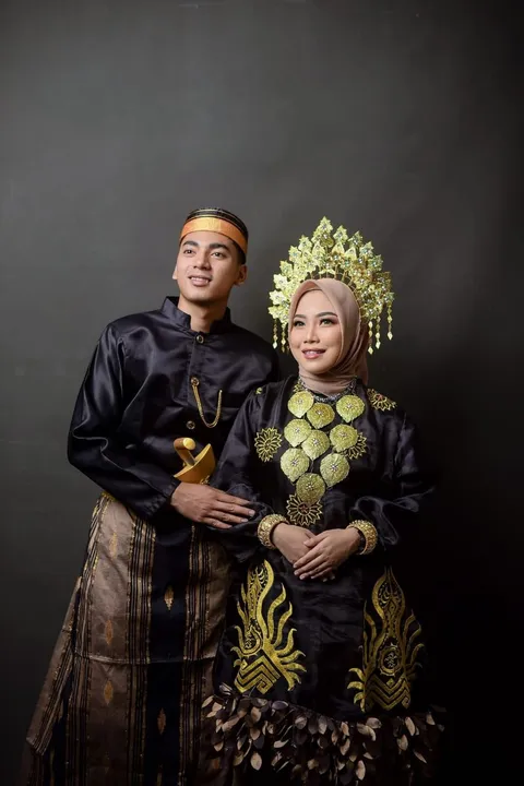 Foto sampul undangan Hikmah & Taufiq