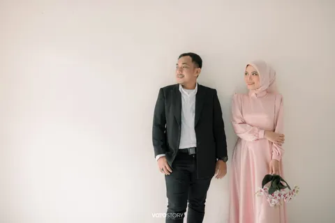 Foto sampul undangan Eza & Lia
