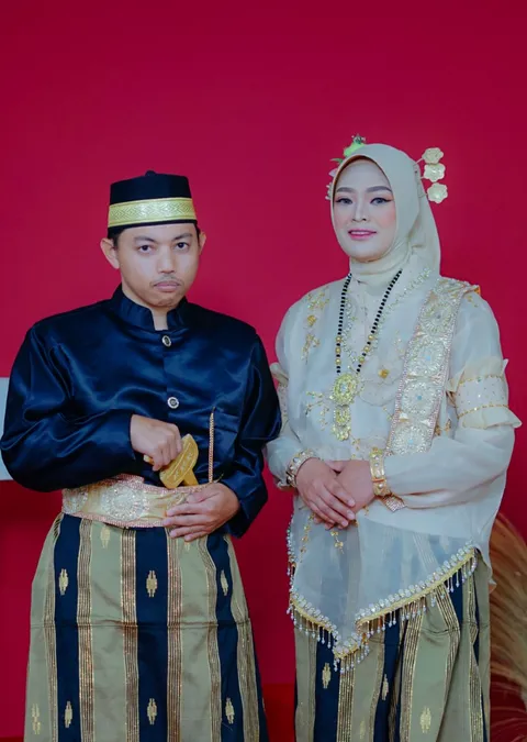 Foto sampul undangan Linda & Fajar
