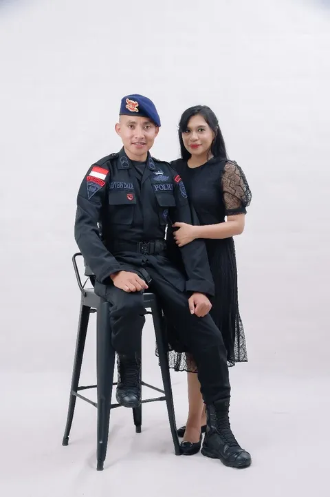 Foto sampul undangan Christiana & Adven