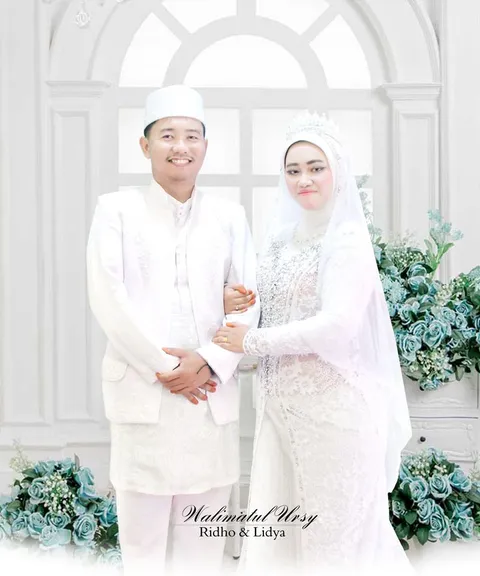 Foto sampul undangan Lidya & Ridho