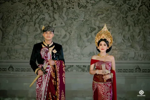 Foto sampul undangan Desak Okta & Dewa Jordy
