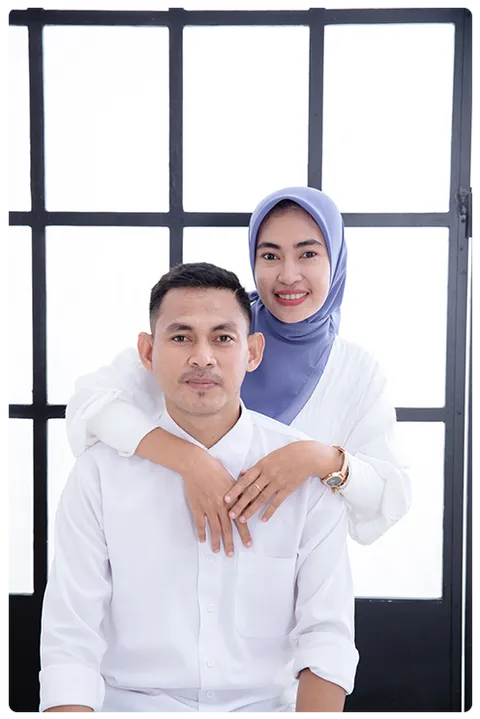 Foto sampul undangan Adam & Usy