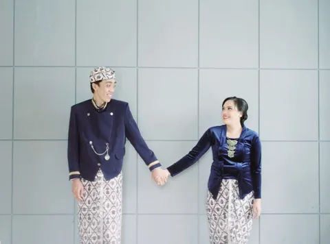 Foto sampul undangan Budi Kurniawan & Ningsih Risnawati