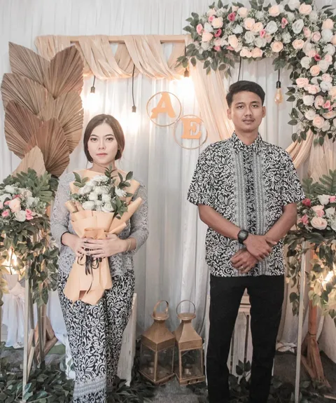 Foto sampul undangan Eci & Arun