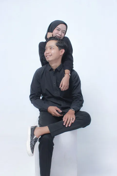 Foto sampul undangan Dema & Diana