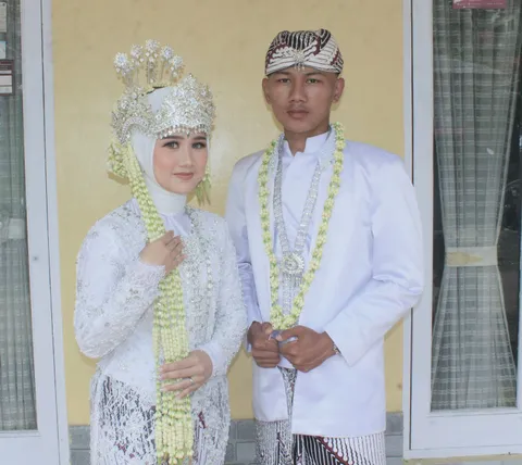 Foto sampul undangan Nanda & Wildan