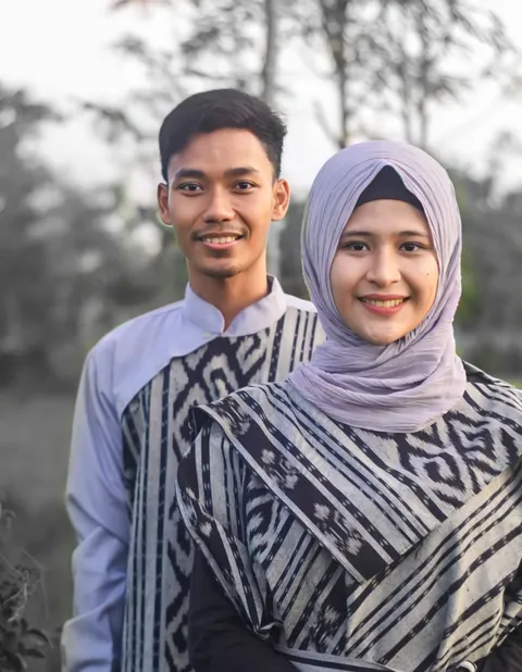 Foto sampul undangan Fairuz & Robeth