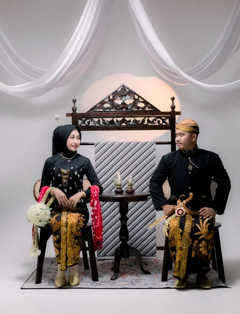 Foto sampul undangan Faisal & Eni