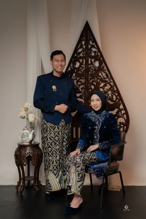 Foto sampul undangan Tami & Afif