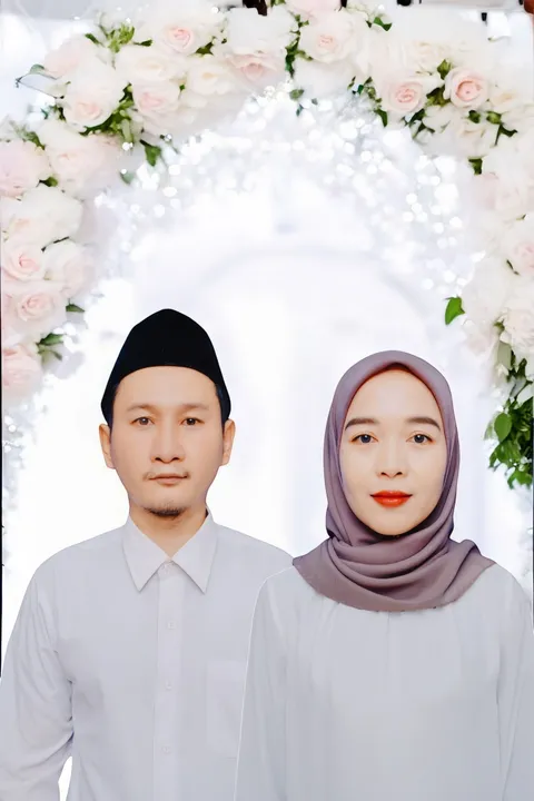 Foto sampul undangan Nor Isnaini, S.Sos & O G I, S.T