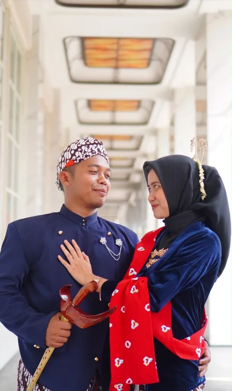 Foto sampul undangan Kiki & Tika