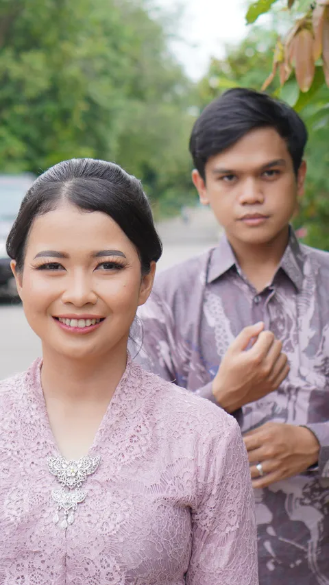 Foto sampul undangan Marsya & Yanis