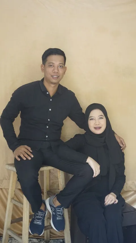 Foto sampul undangan Nurmala & Hasriadi