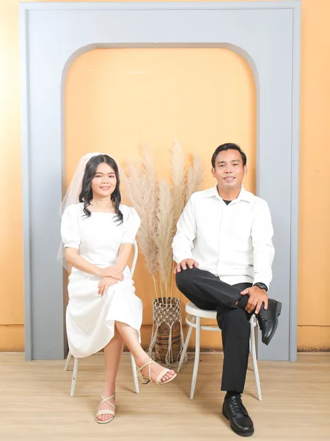 Foto sampul undangan Feive & Dodi
