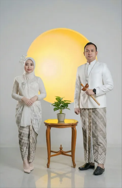 Foto sampul undangan Puji & Widar