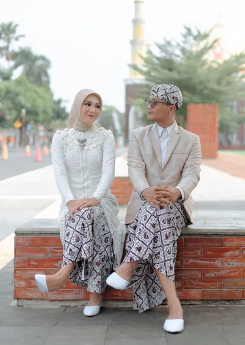 Foto sampul undangan Jetti & Azaky