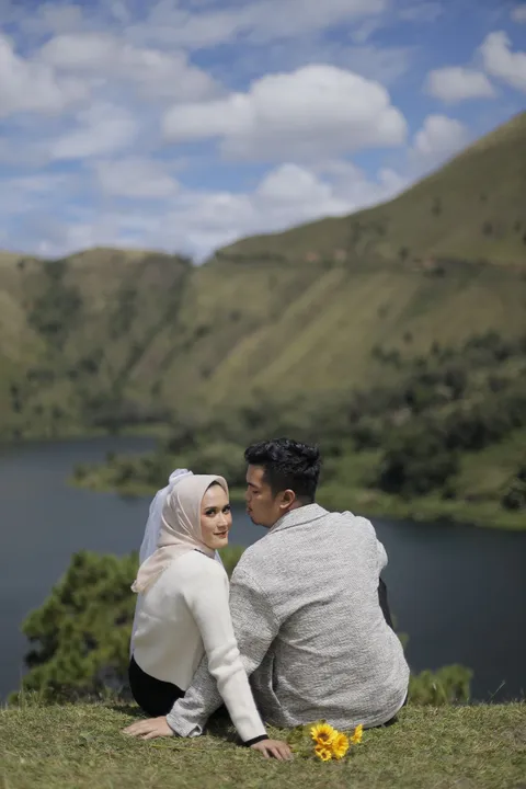 Foto sampul undangan Oza & Cici