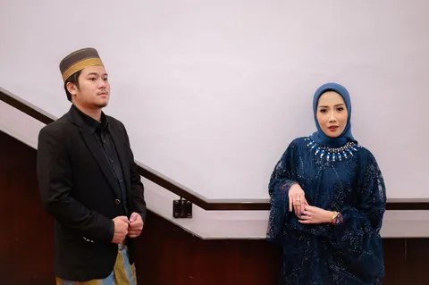 Foto sampul undangan Yeltsin & Faiqah
