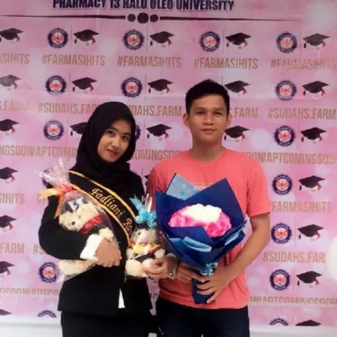 Foto sampul undangan Nur Alam Mekuo & Susi