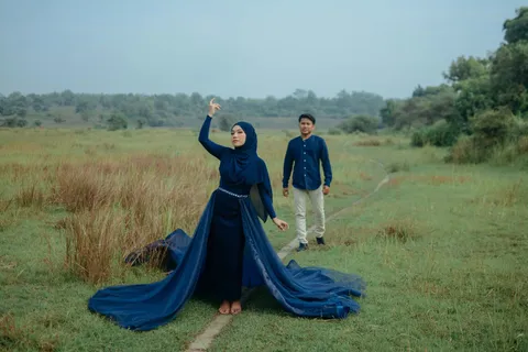 Foto sampul undangan Azis & Sheila