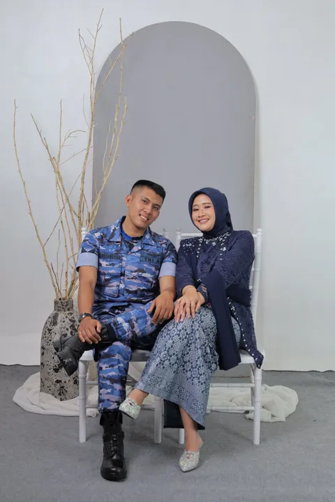 Foto sampul undangan Retno & Rizal