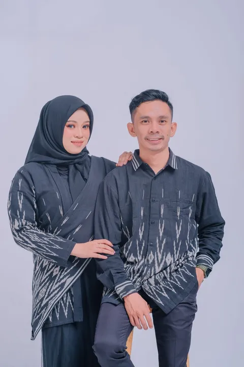 Foto sampul undangan Teguh & Lisa