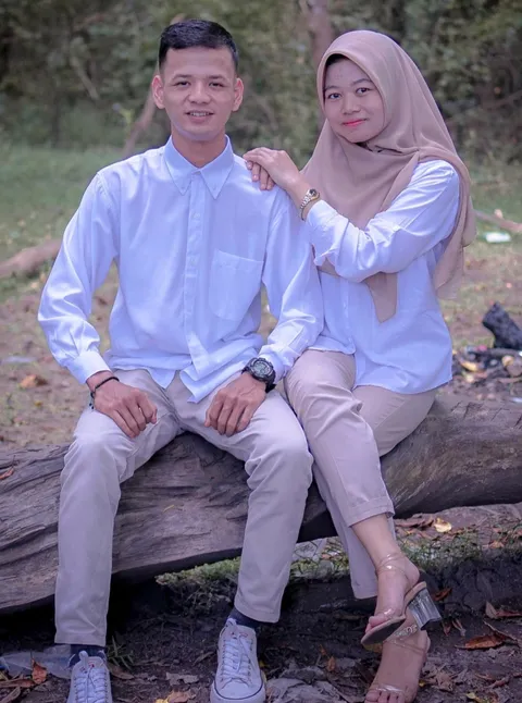 Foto sampul undangan Novi & Novi