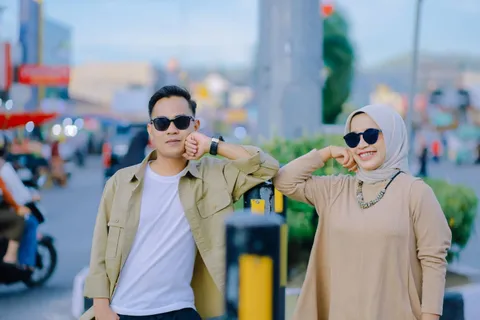 Foto sampul undangan Renggi & Dona