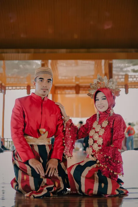 Foto sampul undangan Izty & Zainal