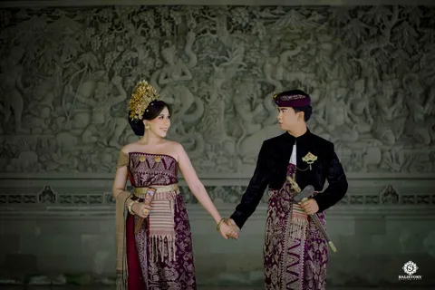 Foto sampul undangan Eka & Rudi