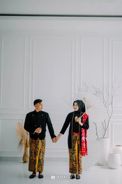 Foto sampul undangan Fauzan Zen & Nurul Tri Wulandari