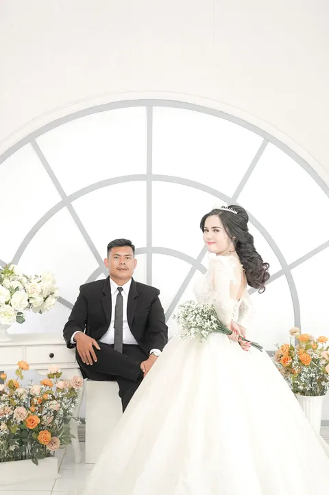 Foto sampul undangan Lely Nospita Zebua & Rinnaldi Fernandho Hulu