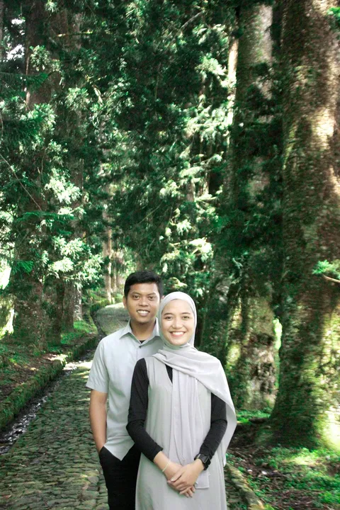 Foto sampul undangan Windi & Madi