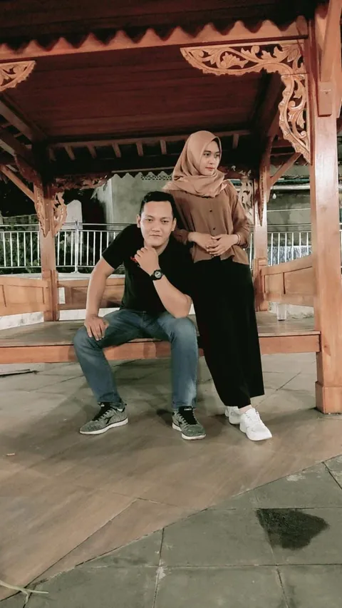 Foto sampul undangan Ani & Agus