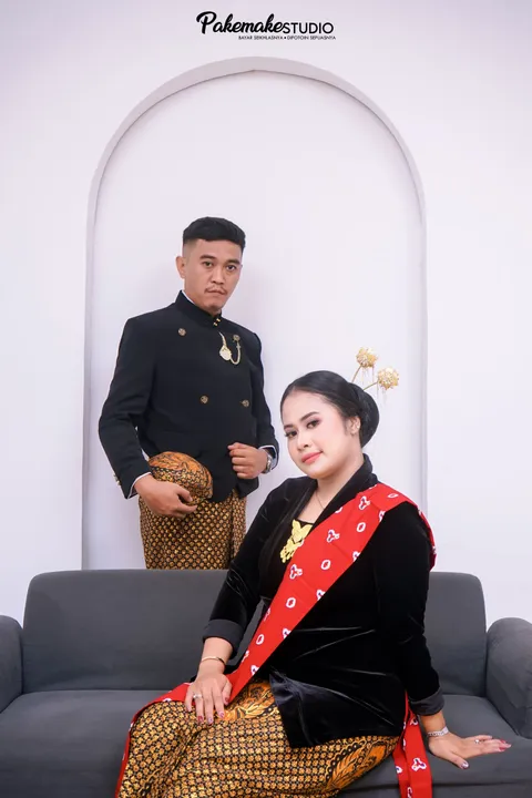Foto sampul undangan Sekar Asmoroningtyas & Erlangga