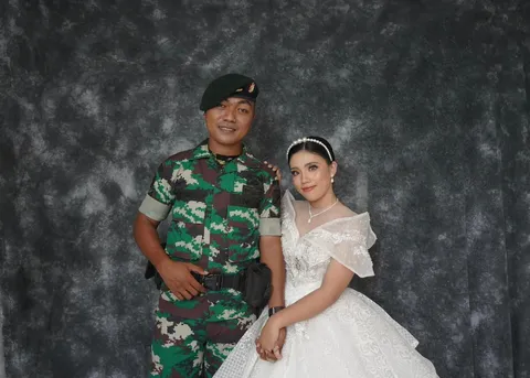 Foto sampul undangan Meylan & Priscky