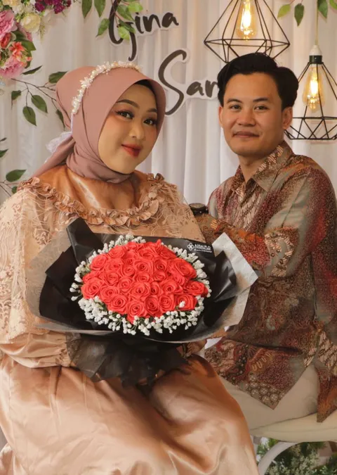 Foto sampul undangan Gina & Sarif