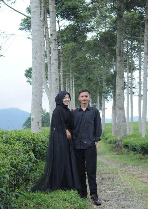Foto sampul undangan Vallen & Ivan