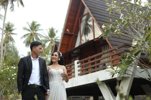 Foto sampul undangan Novita & Faldano