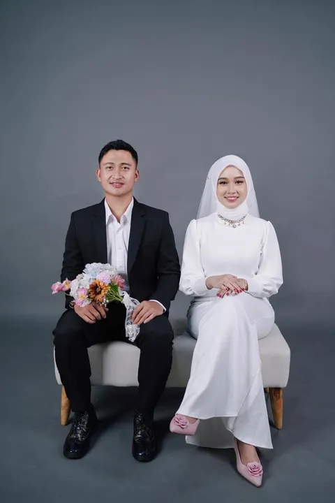 Foto sampul undangan Prasetya & Lingga