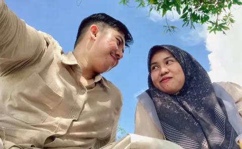 Foto sampul undangan Fahrozi & Laili