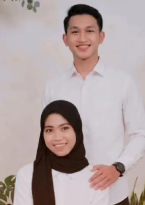Foto sampul undangan Yelda & Arthur