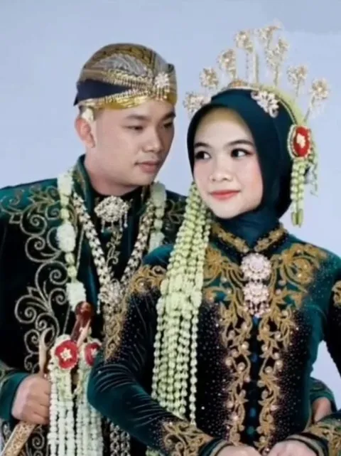 Foto sampul undangan Safitri & Dimas Surya Ardianto