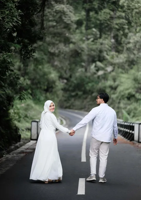 Foto sampul undangan Rumi & Ainul